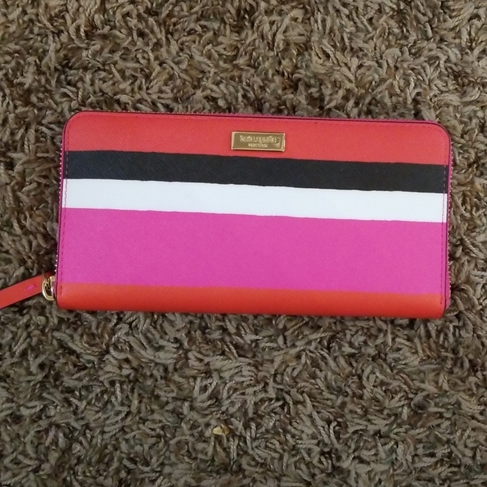 NWOT Kate Spade Laurel Way Bonita Pink Wallet